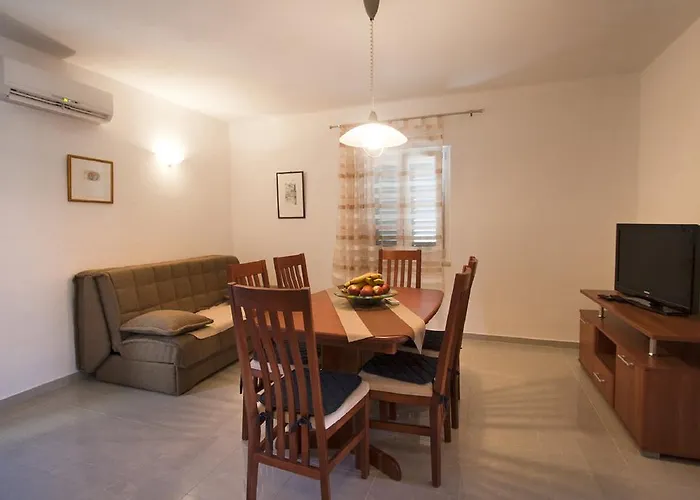 Libana Povlja (Brac)