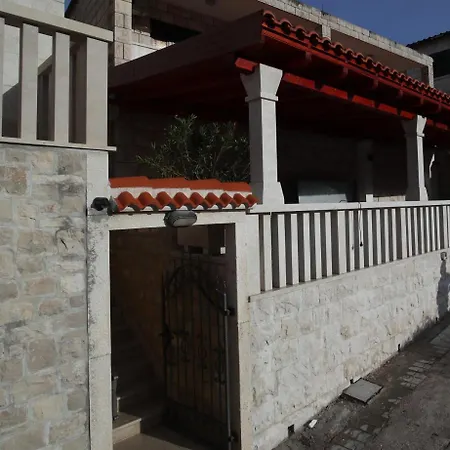 Libana * Povlja (Brac)